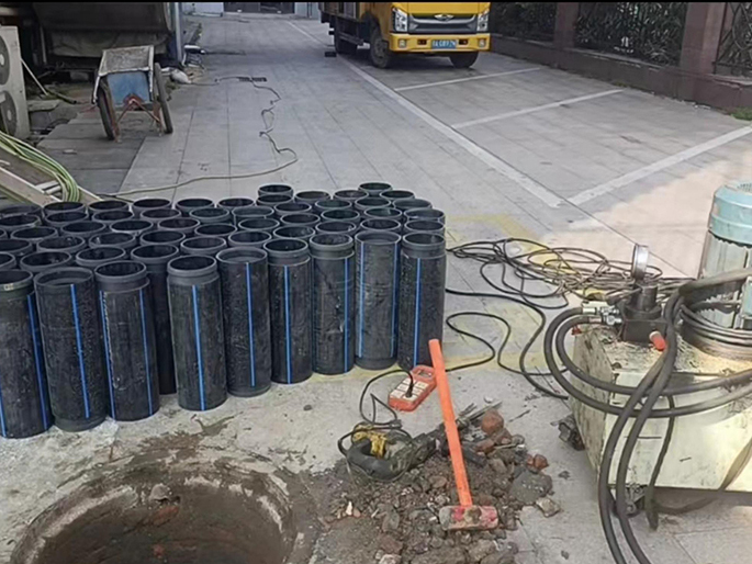 丘北PE置换管厂家 DN315置换管 非开挖管短管置换